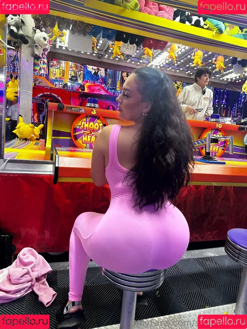 sofialoco18 / sofyloco Onlyfans Photo Gallery 