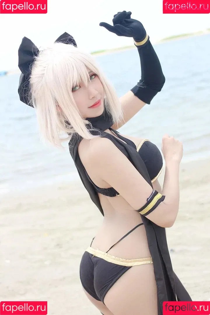 Refeen / Refina / referrals Onlyfans Photo Gallery 