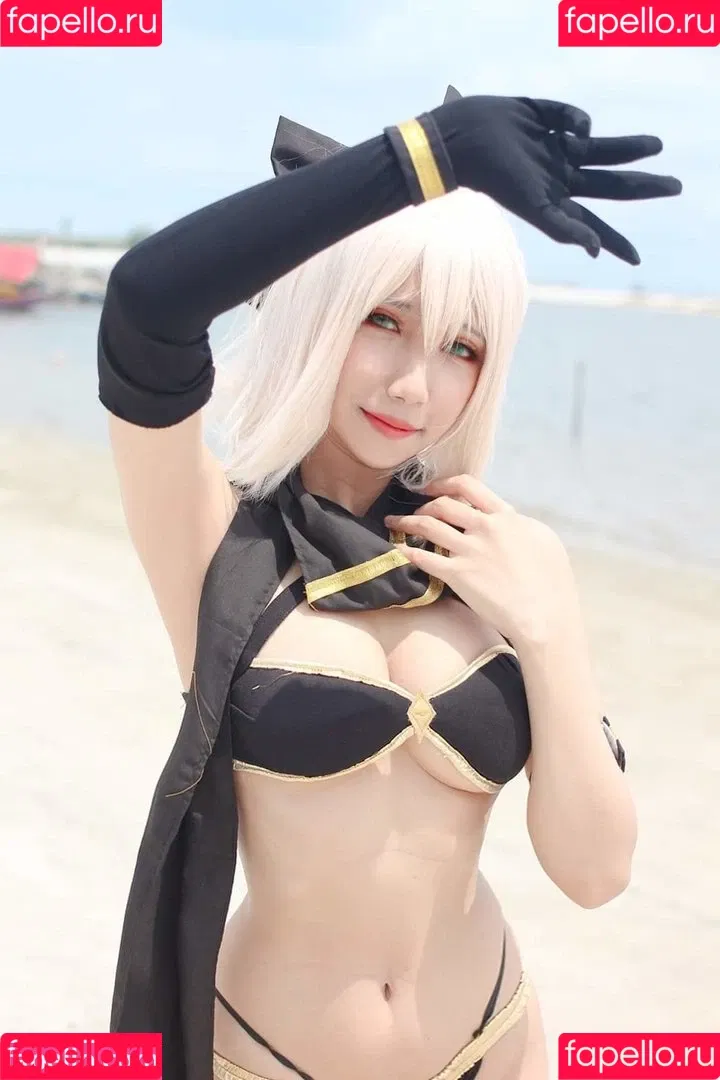 Refeen / Refina / referrals Onlyfans Photo Gallery 