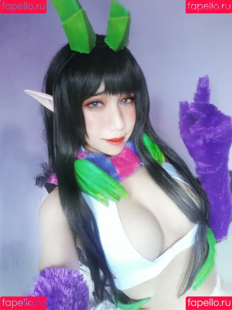 Refeen / Refina / referrals Onlyfans Photo Gallery 