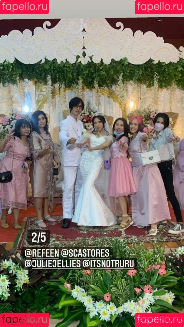 Refeen / Refina / referrals Onlyfans Photo Gallery 