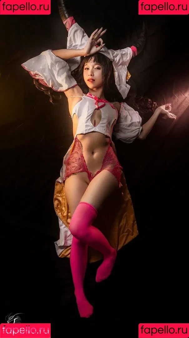 Refeen / Refina / referrals Onlyfans Photo Gallery 