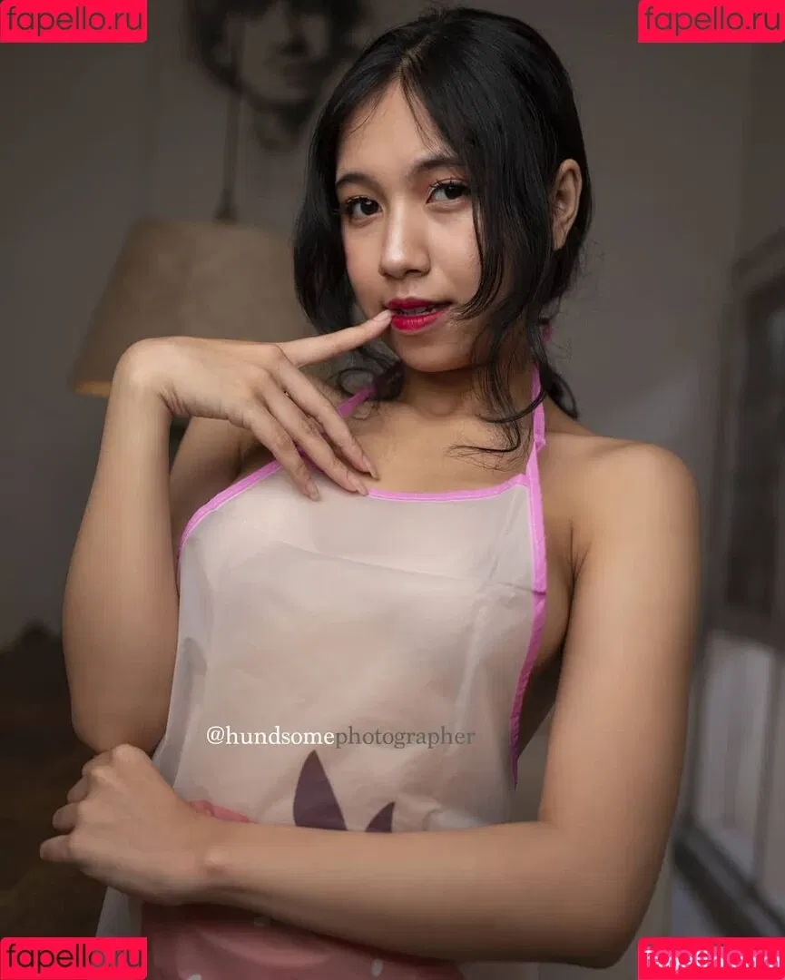 Refeen / Refina / referrals Onlyfans Photo Gallery 