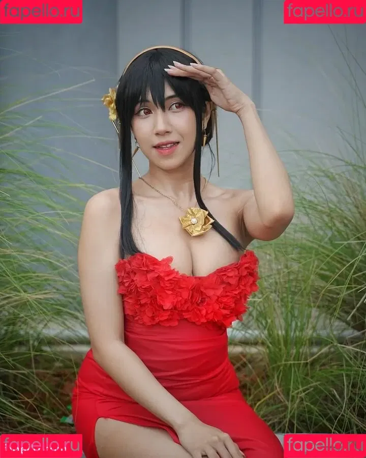 Refeen / Refina / referrals Onlyfans Photo Gallery 