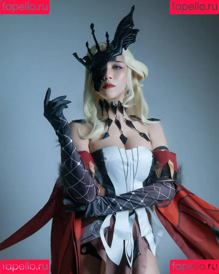 Refeen / Refina / referrals Onlyfans Photo Gallery 