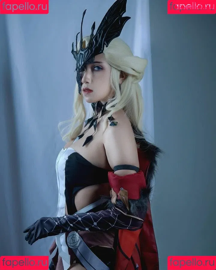 Refeen / Refina / referrals Onlyfans Photo Gallery 