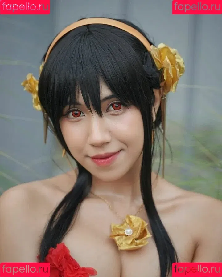 Refeen / Refina / referrals Onlyfans Photo Gallery 