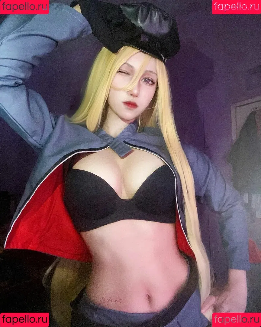 Refeen / Refina / referrals Onlyfans Photo Gallery 