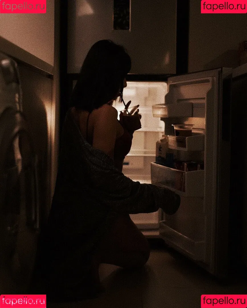 Refeen / Refina / referrals Onlyfans Photo Gallery 