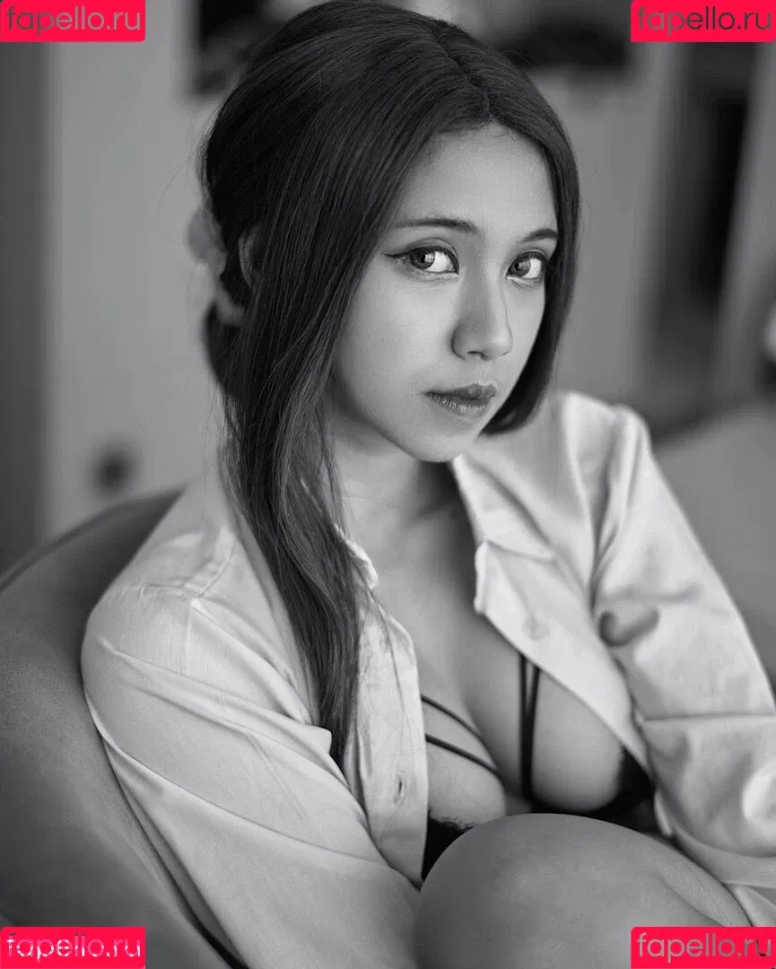 Refeen / Refina / referrals Onlyfans Photo Gallery 