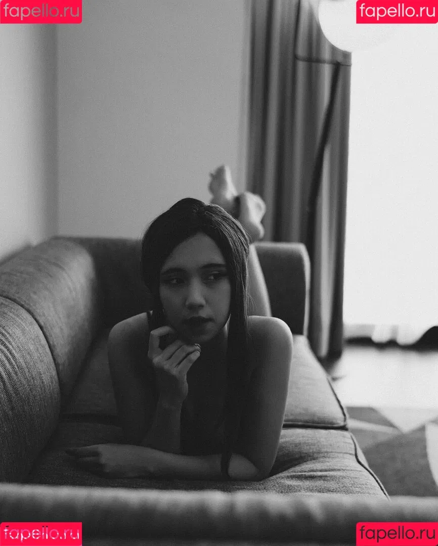 Refeen / Refina / referrals Onlyfans Photo Gallery 