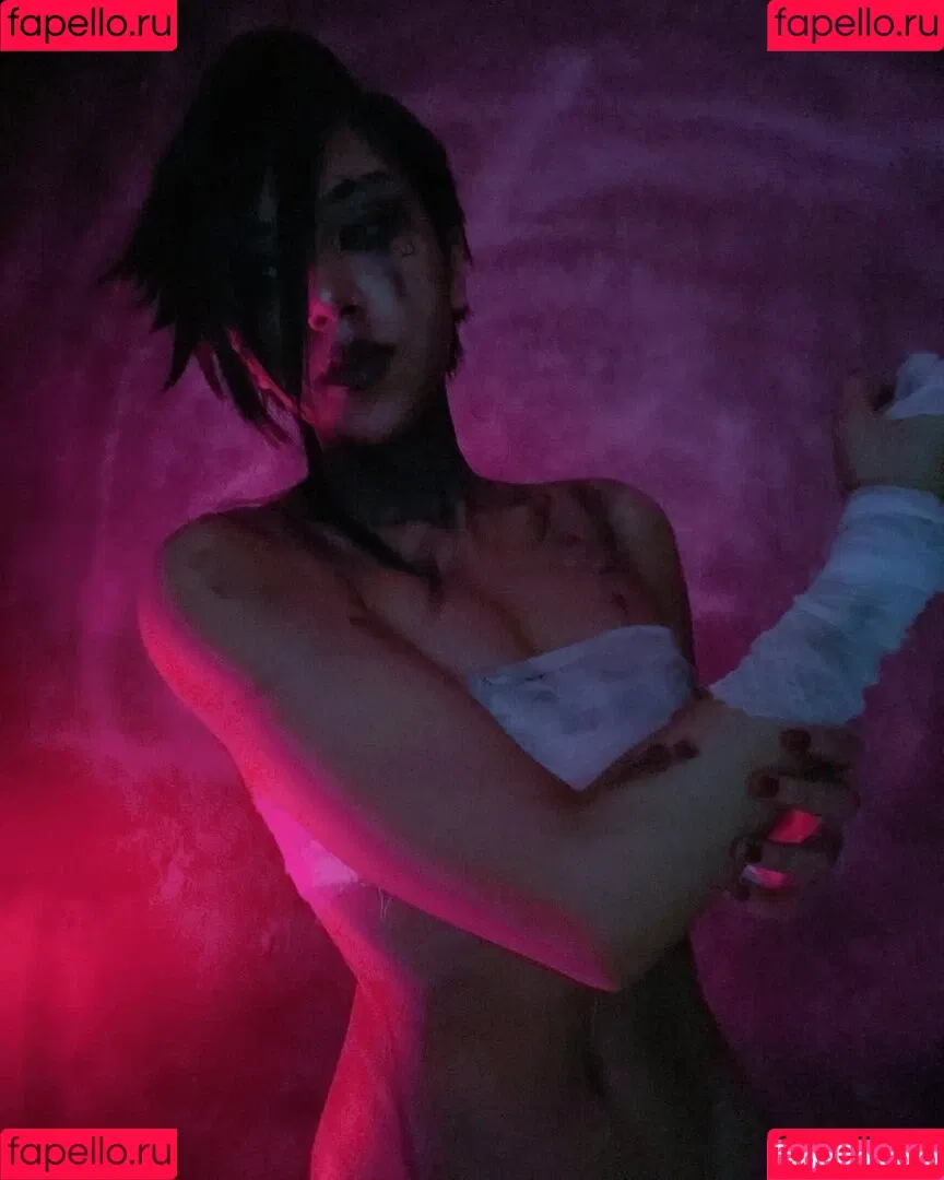 Refeen / Refina / referrals Onlyfans Photo Gallery 