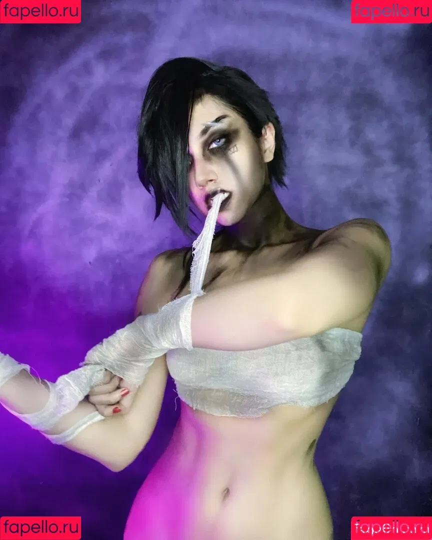 Refeen / Refina / referrals Onlyfans Photo Gallery 