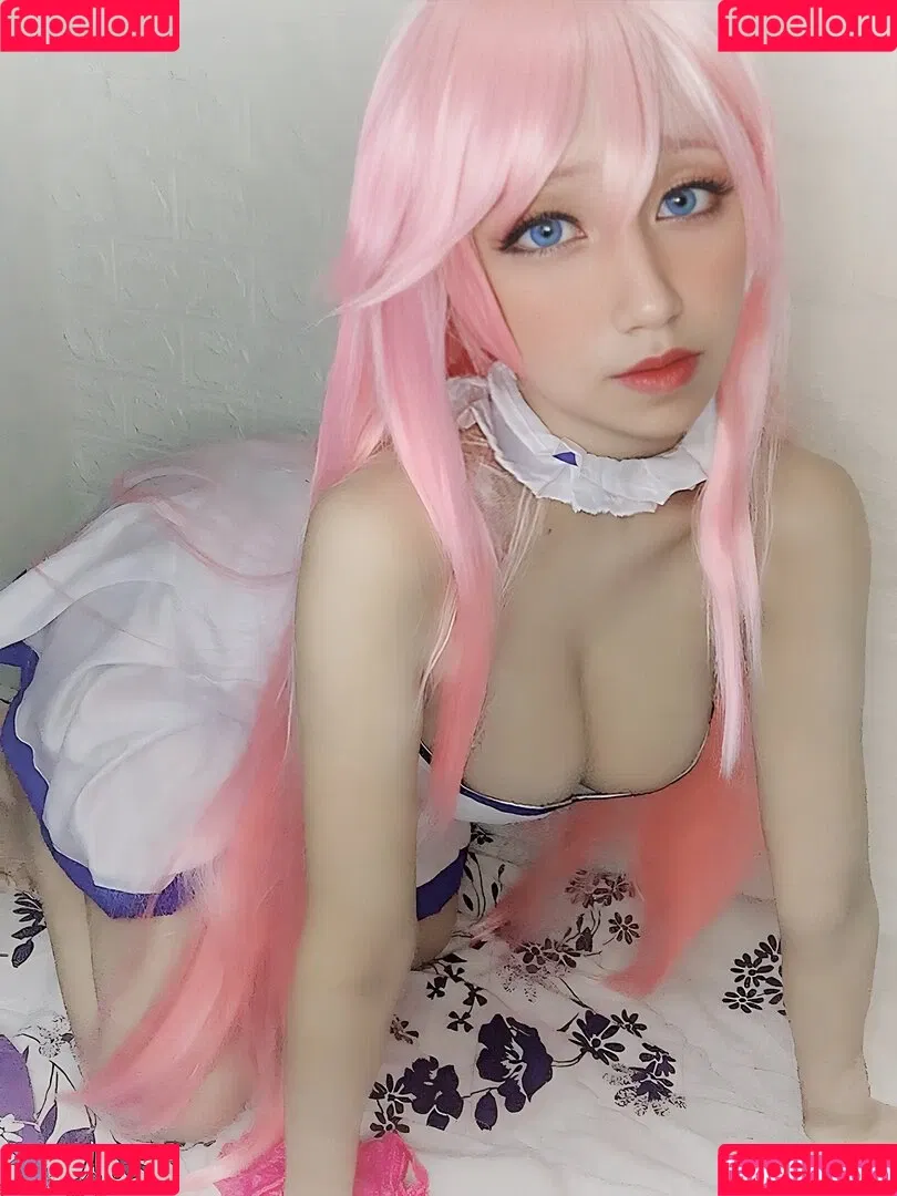 Refeen / Refina / referrals Onlyfans Photo Gallery 