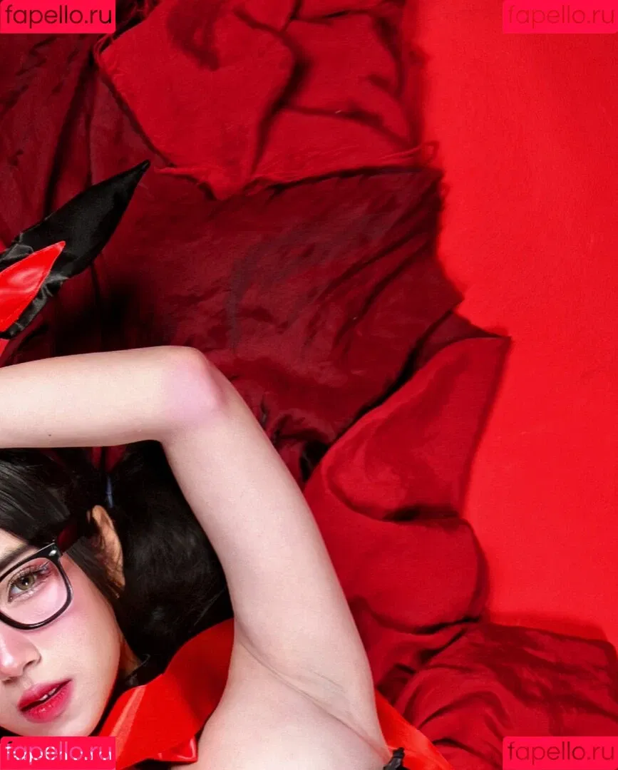 Refeen / Refina / referrals Onlyfans Photo Gallery 