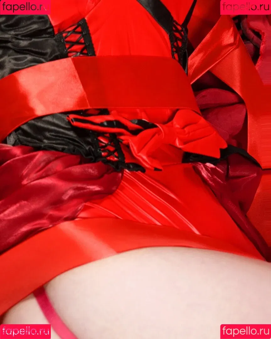 Refeen / Refina / referrals Onlyfans Photo Gallery 