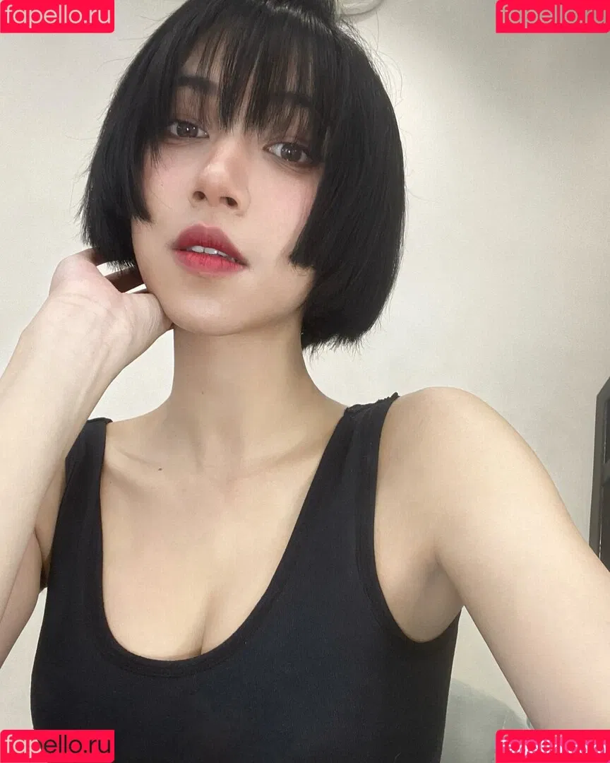 Refeen / Refina / referrals Onlyfans Photo Gallery 