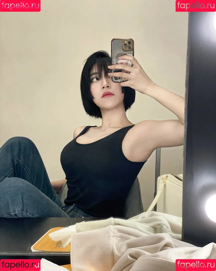 Refeen / Refina / referrals Onlyfans Photo Gallery 