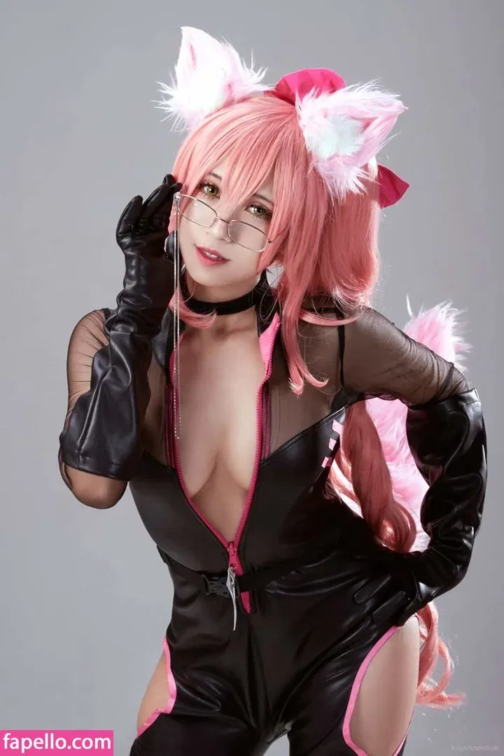 Refeen / Refina / referrals Onlyfans Photo Gallery 