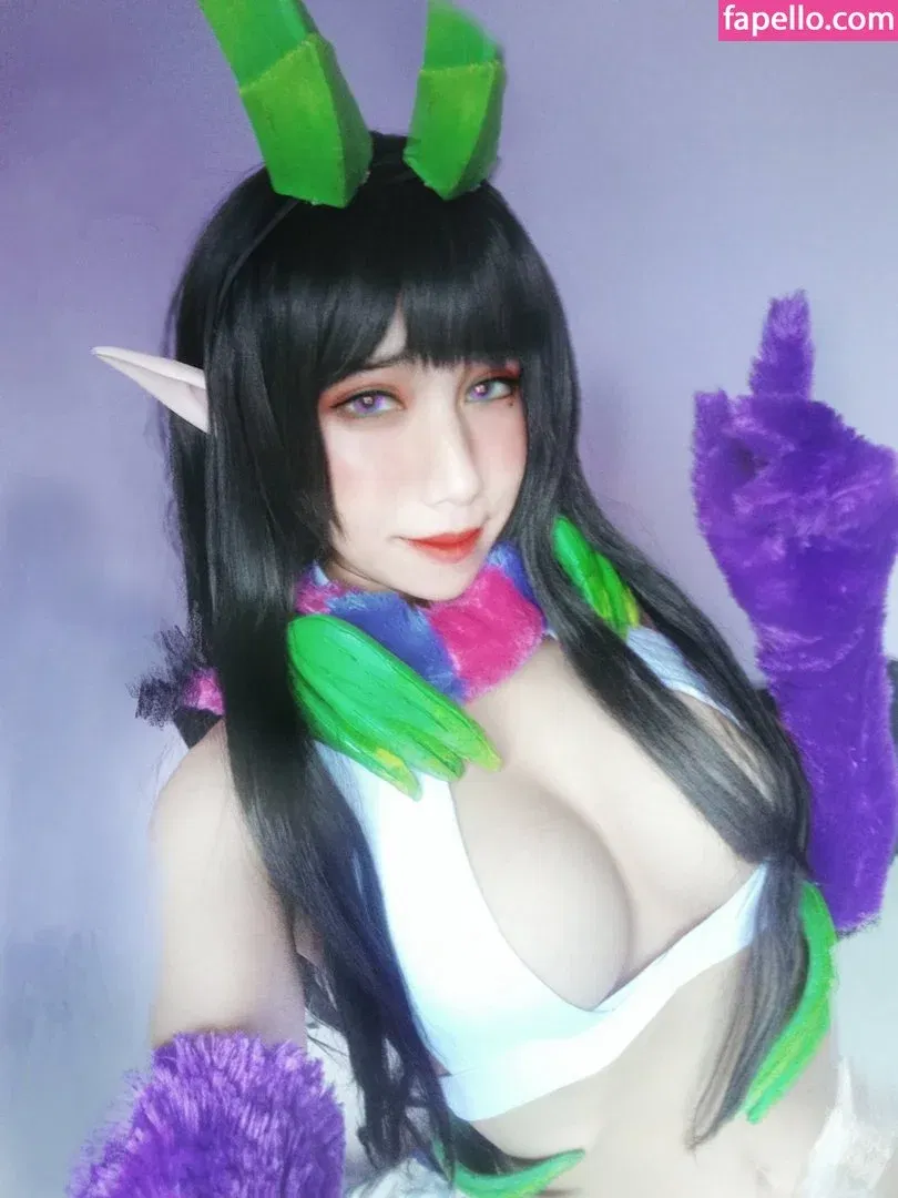 Refeen / Refina / referrals Onlyfans Photo Gallery 