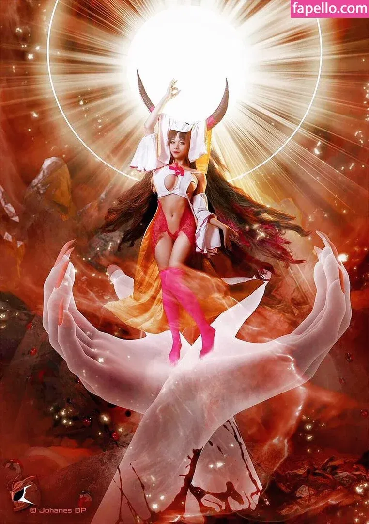 Refeen / Refina / referrals Onlyfans Photo Gallery 