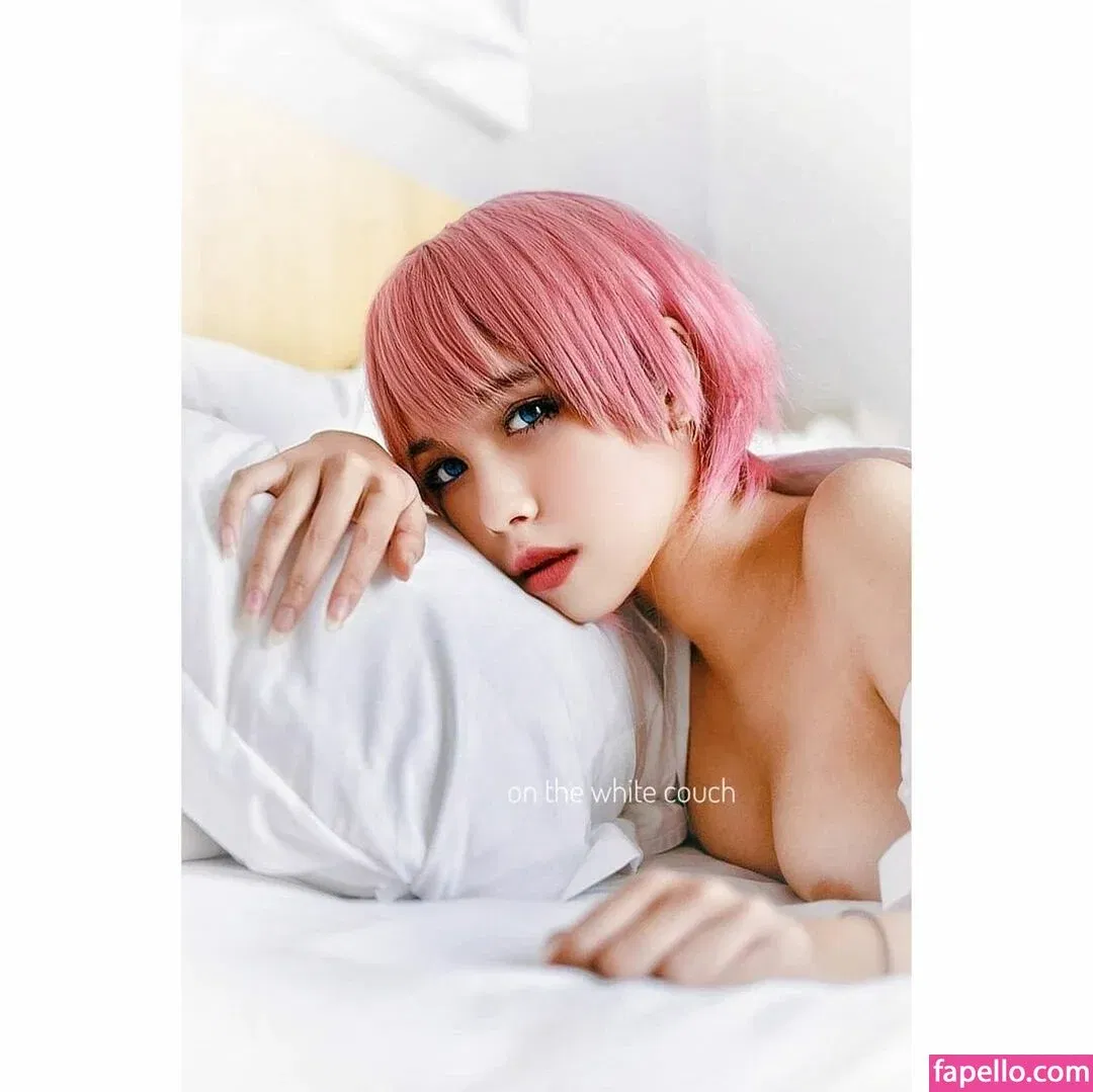 Refeen / Refina / referrals Onlyfans Photo Gallery 