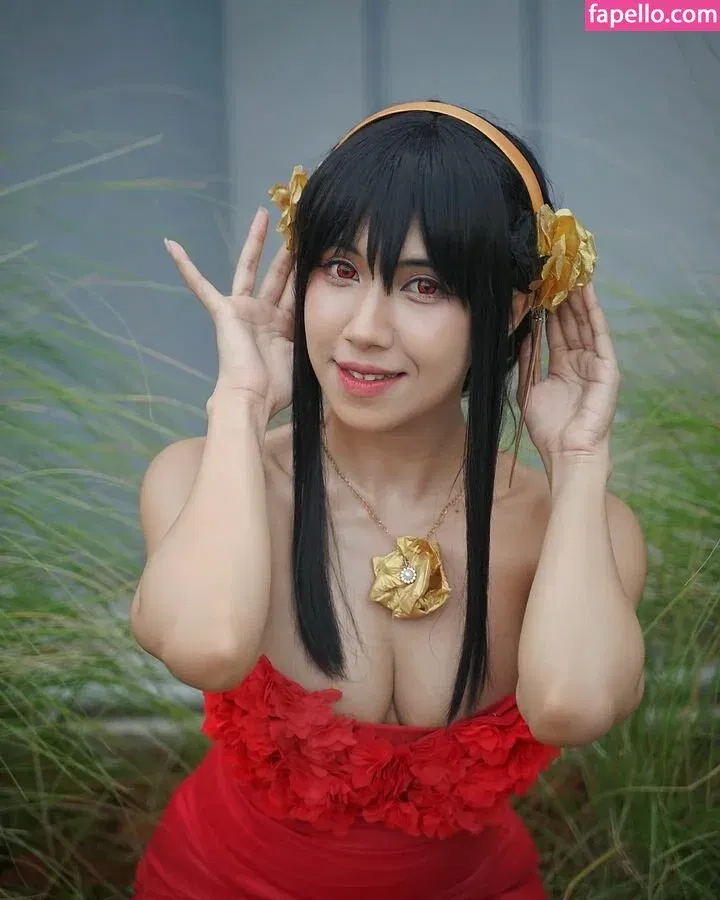 Refeen / Refina / referrals Onlyfans Photo Gallery 