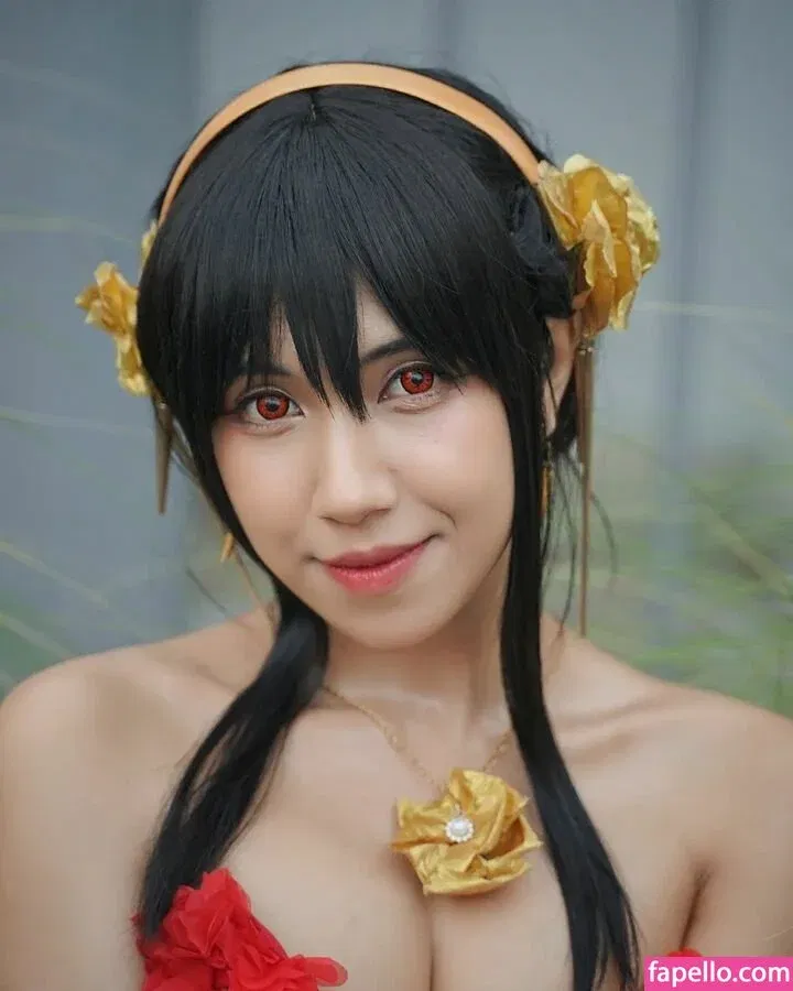 Refeen / Refina / referrals Onlyfans Photo Gallery 