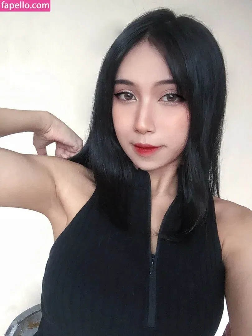 Refeen / Refina / referrals Onlyfans Photo Gallery 