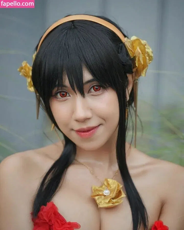 Refeen / Refina / referrals Onlyfans Photo Gallery 