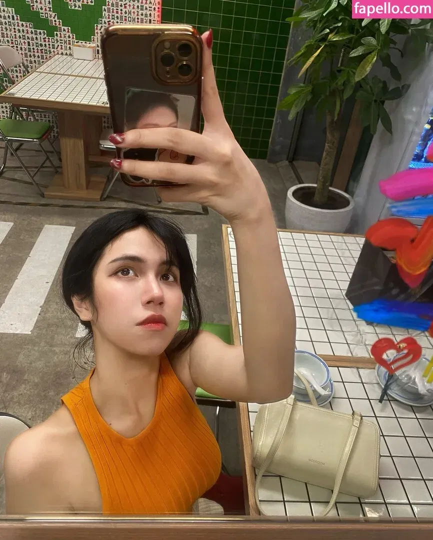 Refeen / Refina / referrals Onlyfans Photo Gallery 