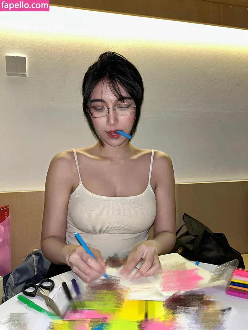 Refeen / Refina / referrals Onlyfans Photo Gallery 