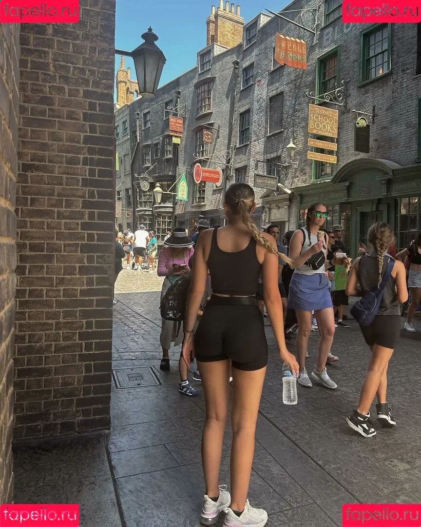 caragarcia08 / caramarie677 / caravega Onlyfans Photo Gallery 