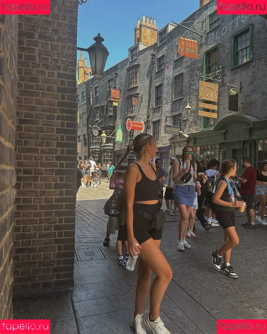 caragarcia08 / caramarie677 / caravega Onlyfans Photo Gallery 