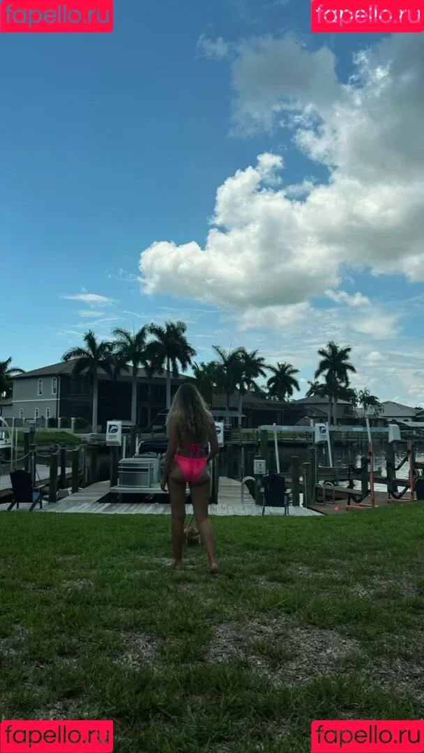 caragarcia08 / caramarie677 / caravega Onlyfans Photo Gallery 