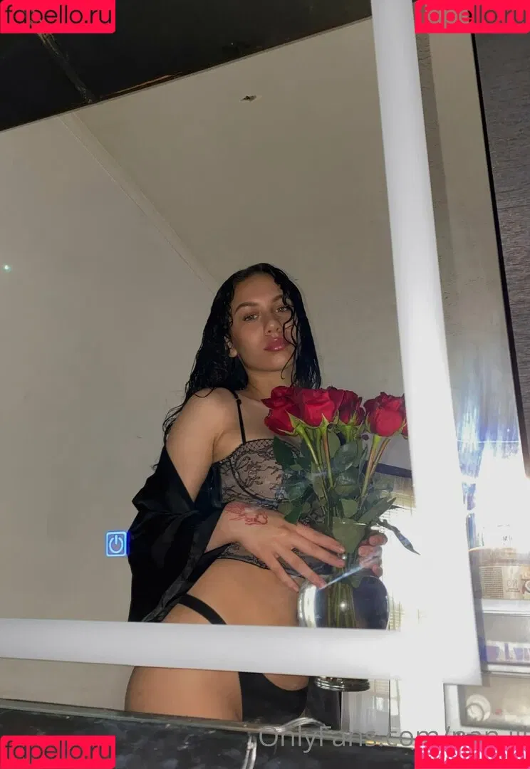 Nanamarie / na.nnii / nan.iii Onlyfans Photo Gallery 