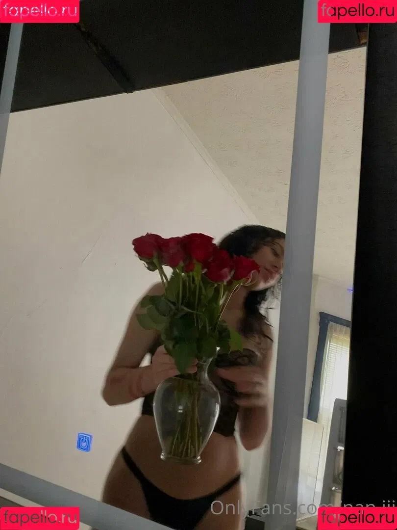 Nanamarie / na.nnii / nan.iii Onlyfans Photo Gallery 