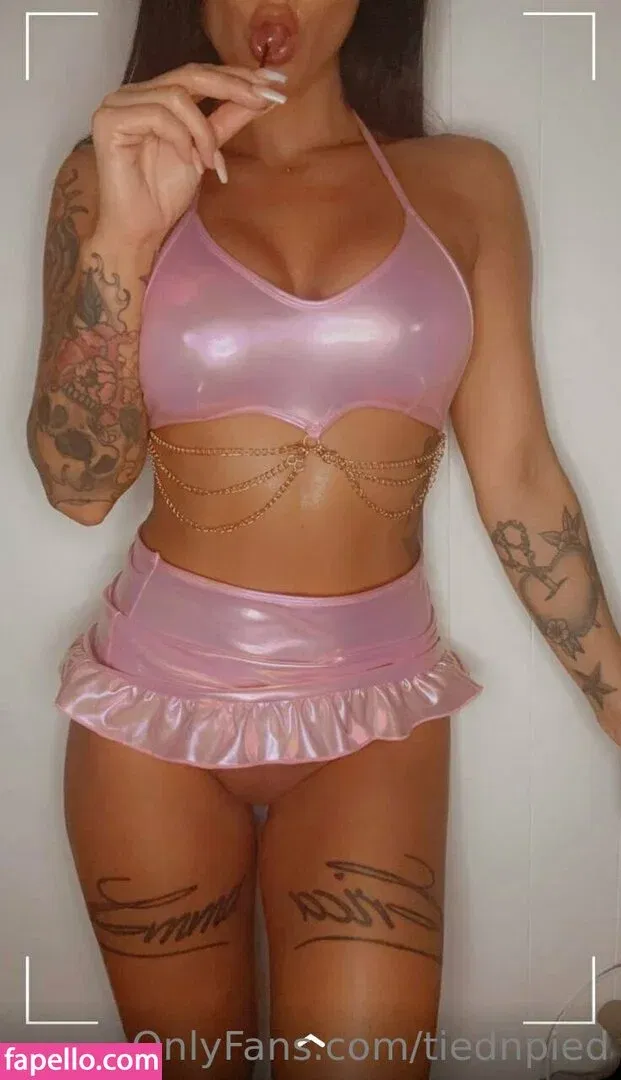 tiednpied Onlyfans Photo Gallery 