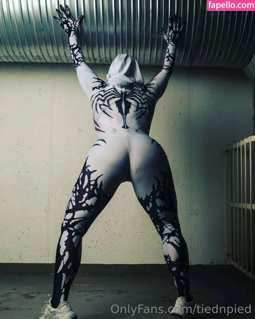 tiednpied Onlyfans Photo Gallery 