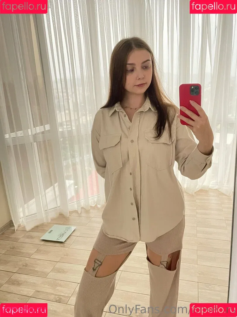 alise_lis / aliselis Onlyfans Photo Gallery 