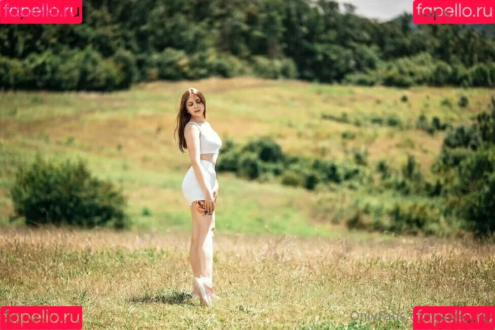 alise_lis / aliselis Onlyfans Photo Gallery 