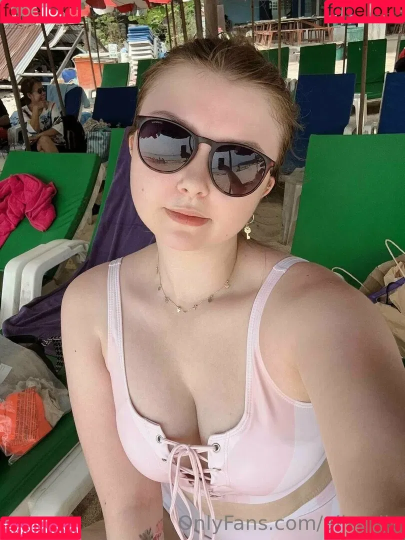 alise_lis / aliselis Onlyfans Photo Gallery 