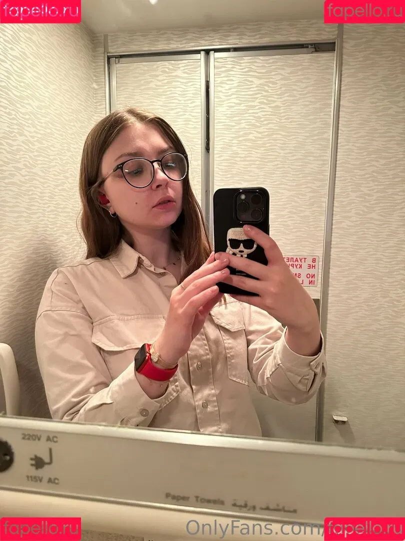 alise_lis / aliselis Onlyfans Photo Gallery 