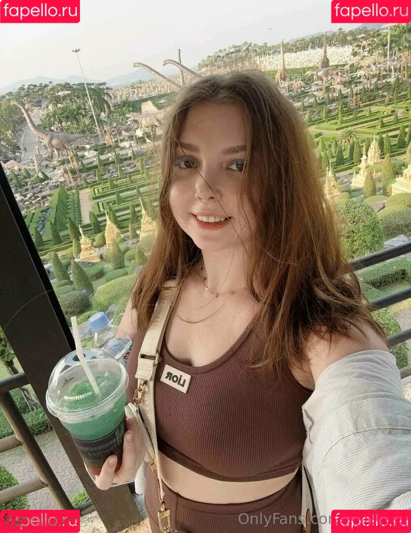 alise_lis / aliselis Onlyfans Photo Gallery 