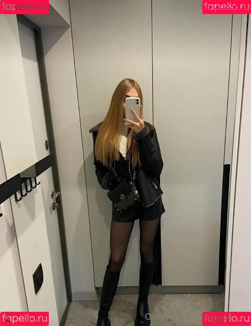 alise_lis / aliselis Onlyfans Photo Gallery 