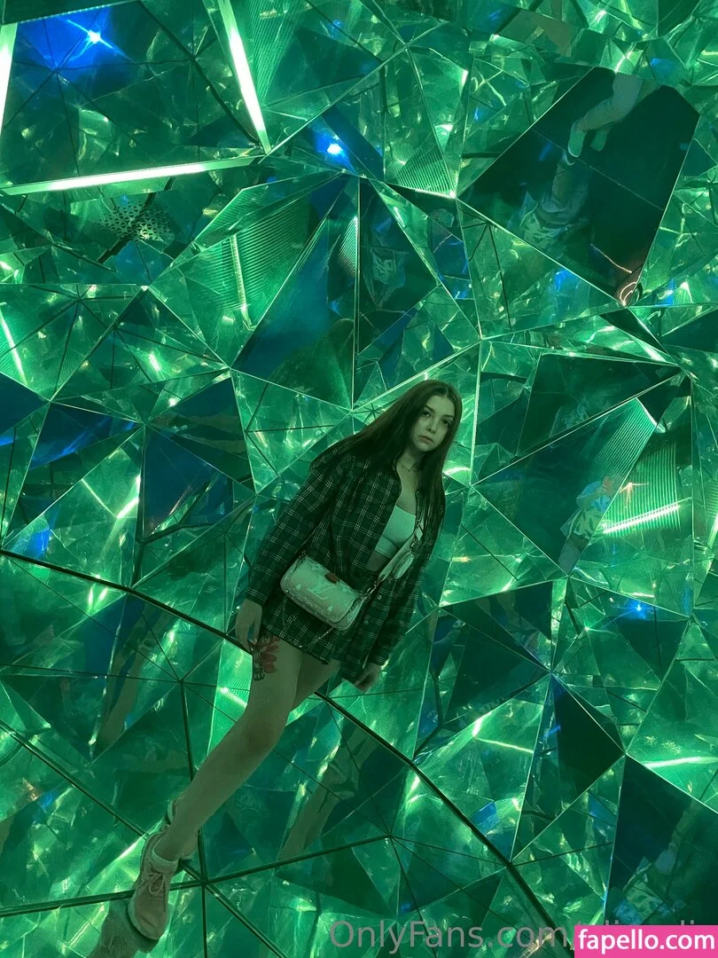 alise_lis / aliselis Onlyfans Photo Gallery 