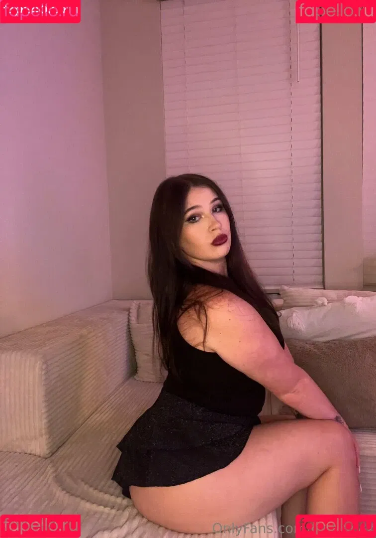 caiacaylx / caiacaylx.irl Onlyfans Photo Gallery 