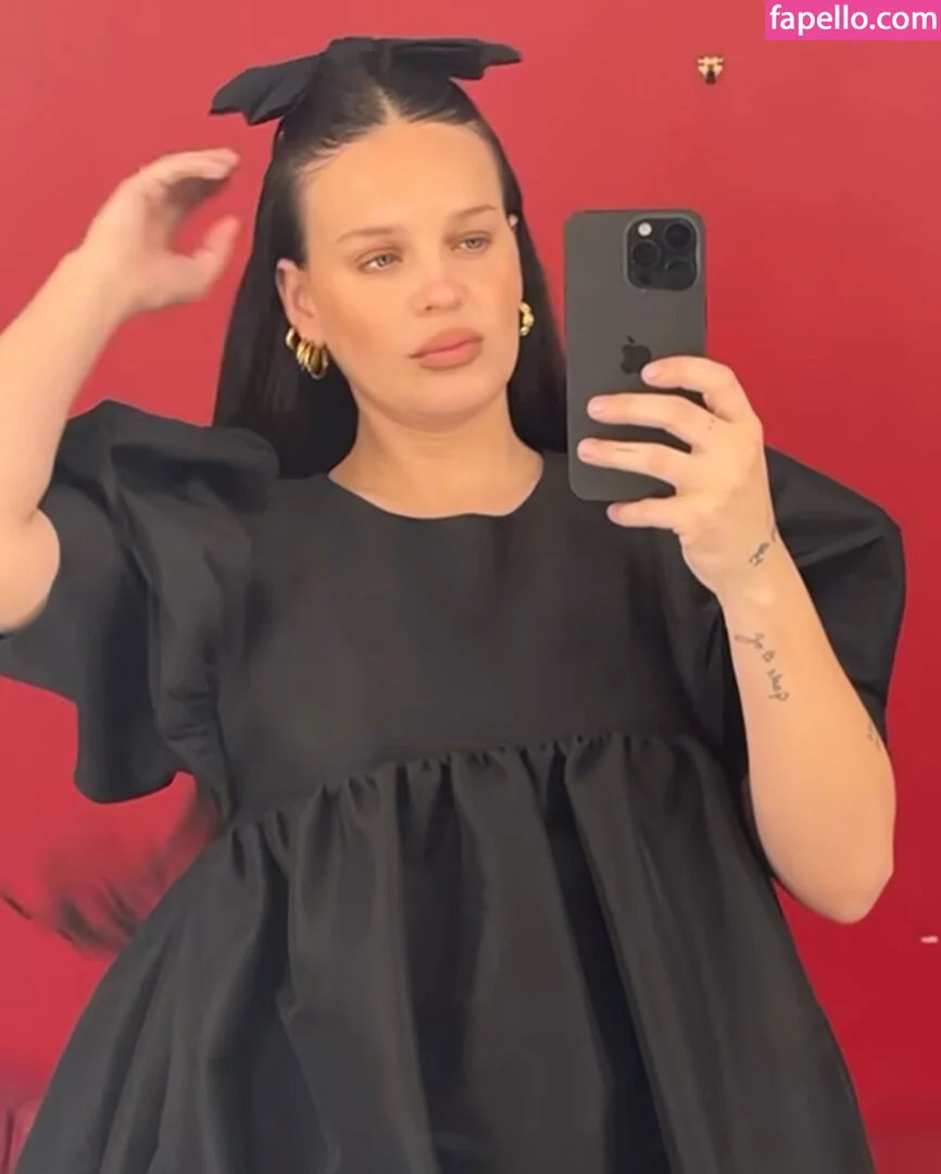 Anne-Marie Onlyfans Photo Gallery 