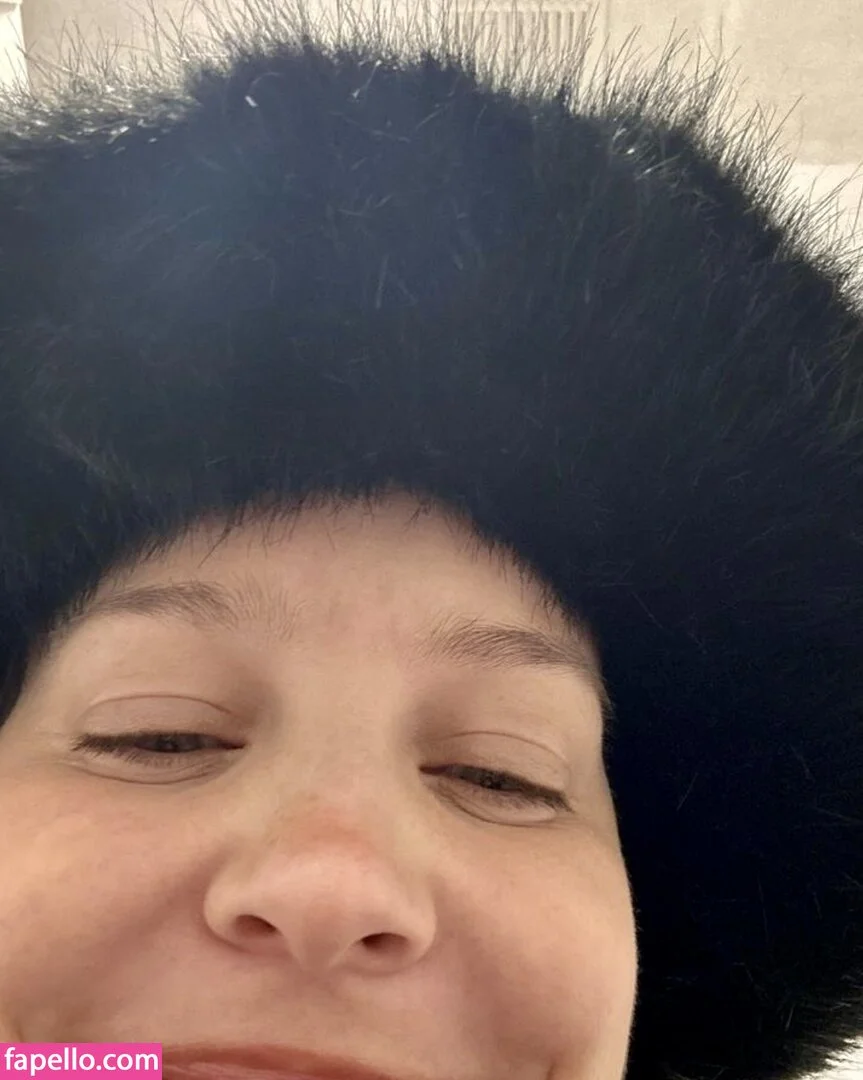 Anne-Marie Onlyfans Photo Gallery 