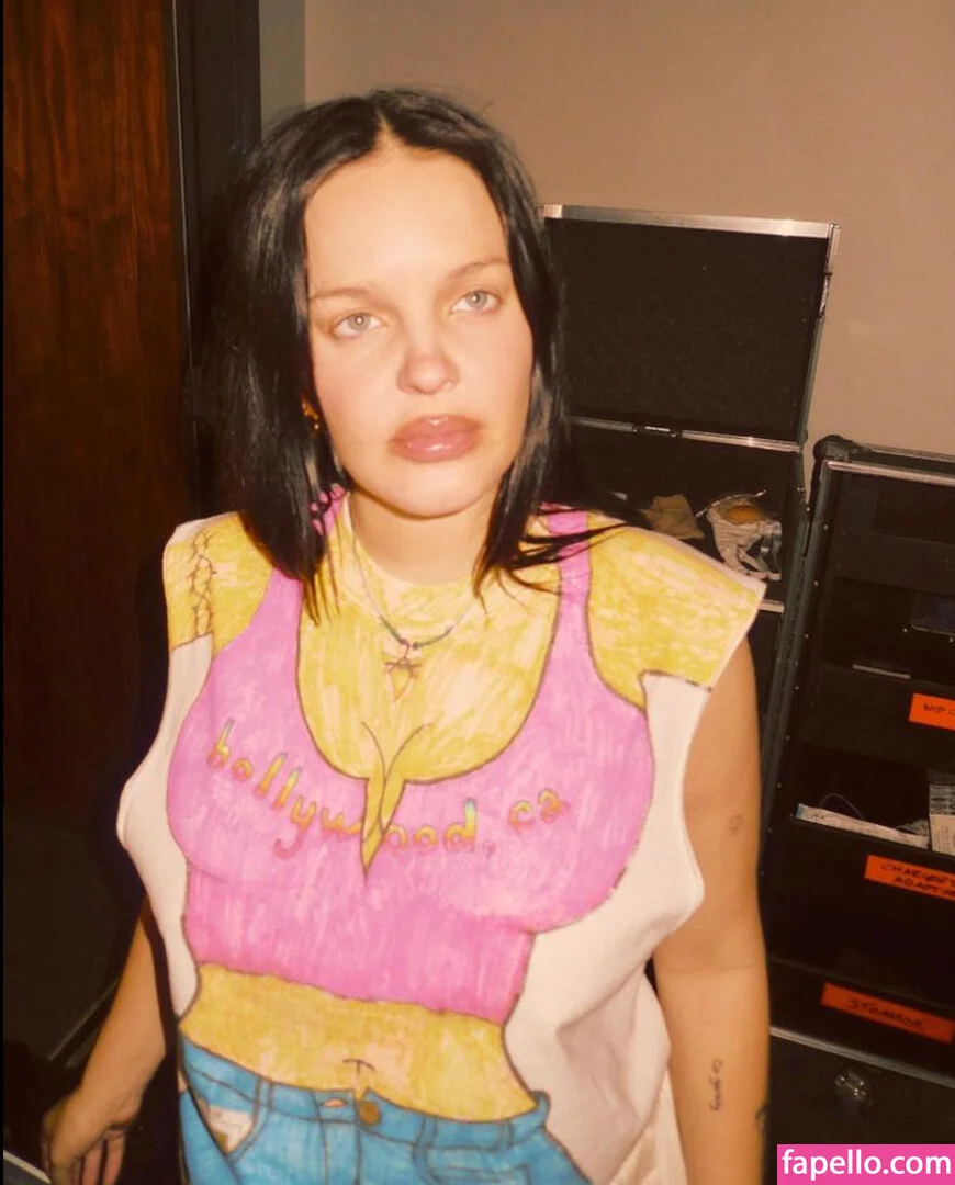 Anne-Marie Onlyfans Photo Gallery 